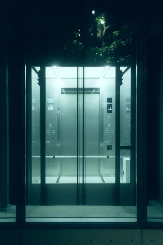 クリスマス前の東京・丸の内をスナップしてきたよ