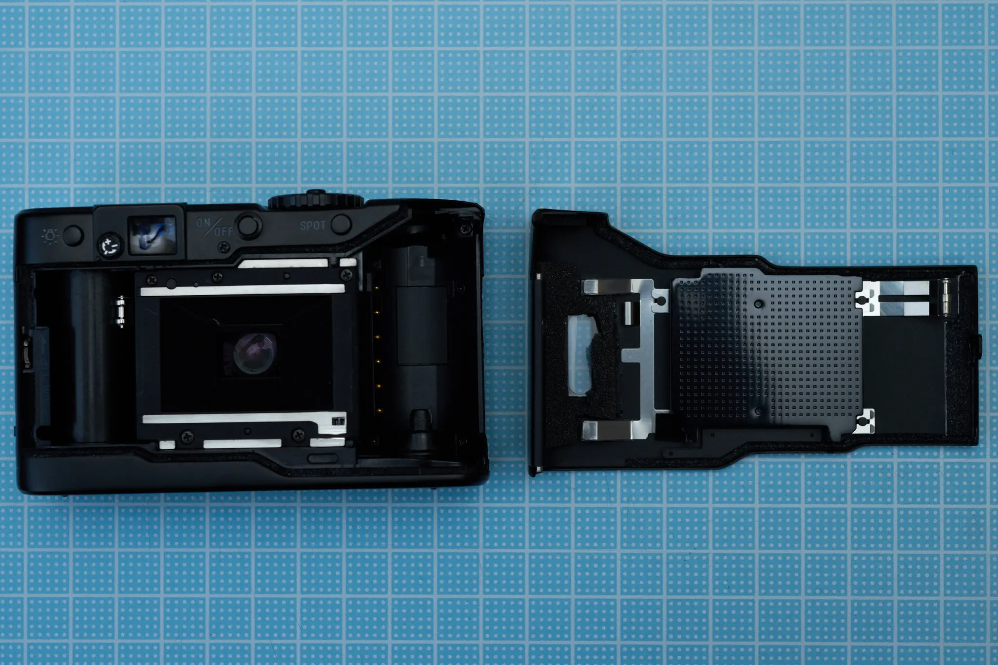 MINOLTA TC-1の光線漏れをモルト交換で直してみる