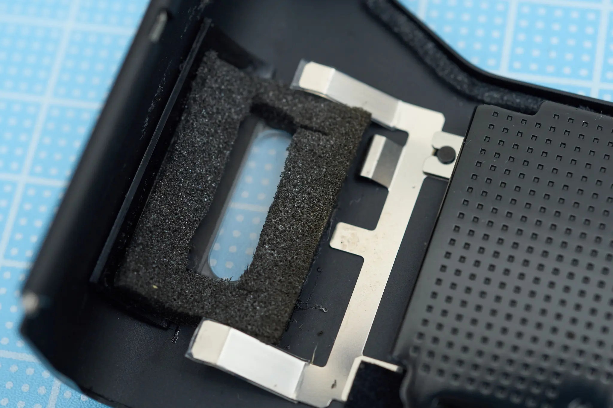 MINOLTA TC-1の光線漏れをモルト交換で直してみる